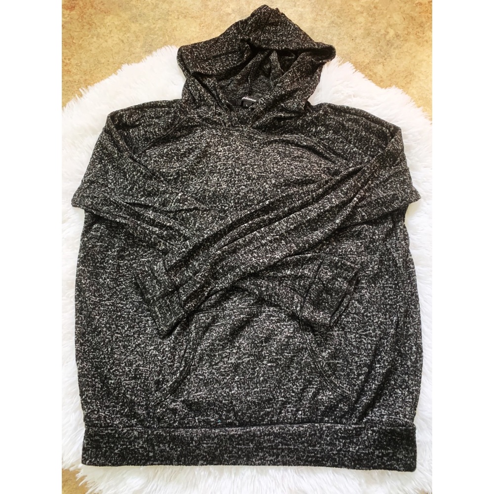Fashion Nova thin black/white hoodie - Picture 2 of 4